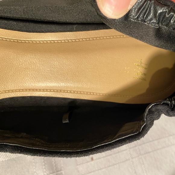 H&M Ballet Flats. Black Faux Suede with Black Elastic Back Women’s Size 8 - Picture 2 of 6
